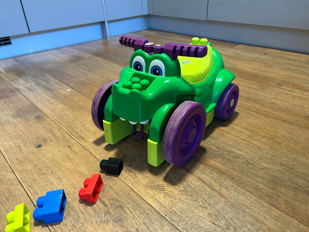 Fisher-Price Mega Bloks Ride 'n Chomp Croc loopwagen, Kinderen en Baby's, Speelgoed | Speelgoedvoertuigen, Ophalen, Zo goed als nieuw