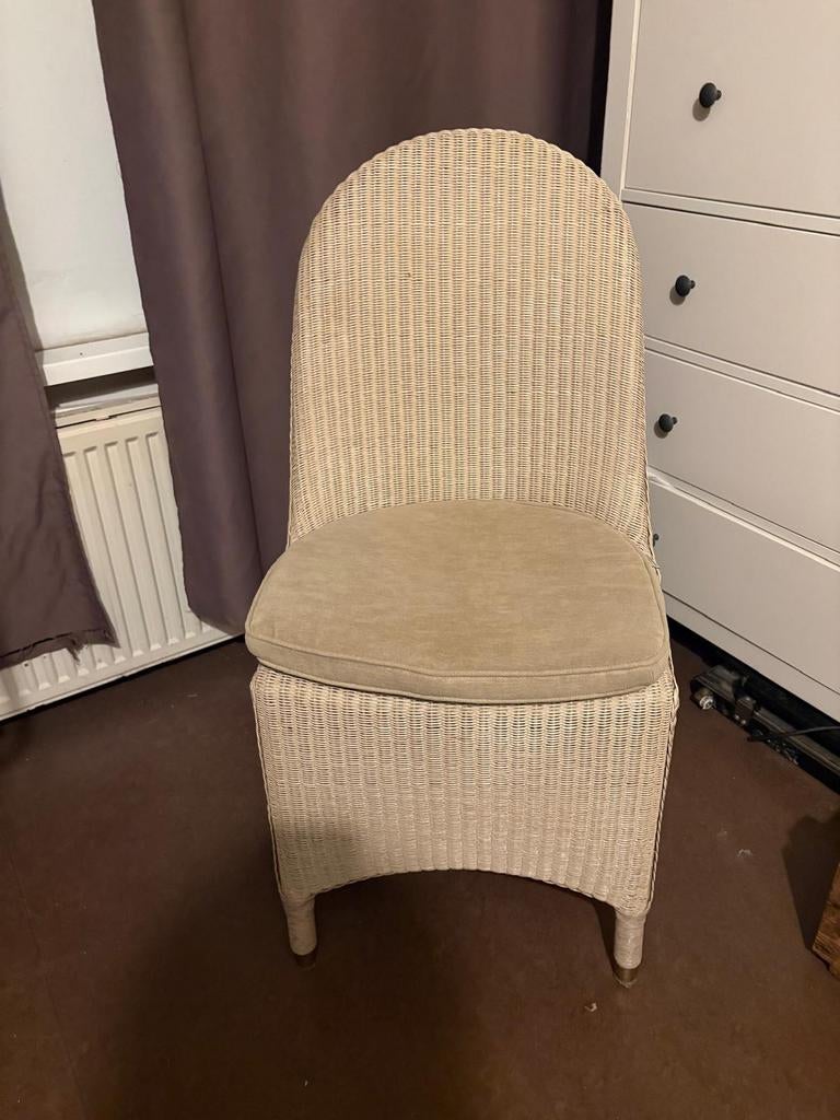 Vincent Sheppard 4 eetkamerstoelen met kussen, Ophalen