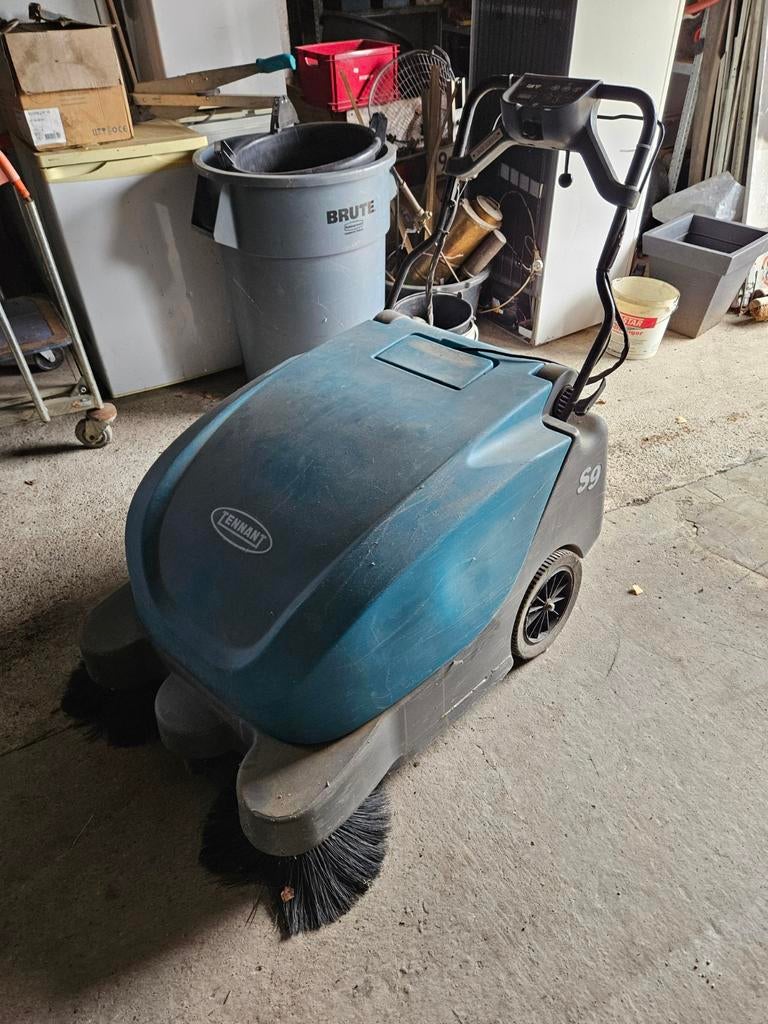 Tennant S9 veegmachine (moet nagekeken worden), Ophalen, Gebruikt, ., Tennant