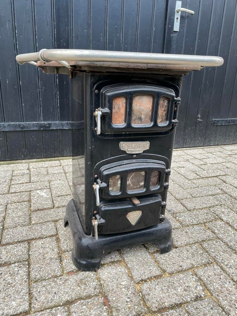 Gietijzeren Pelgrim P60 Kachel - Klassiek & Functioneel, Huis en Inrichting, Kachels, Ophalen, Gebruikt, Houtkachel, Vrijstaand