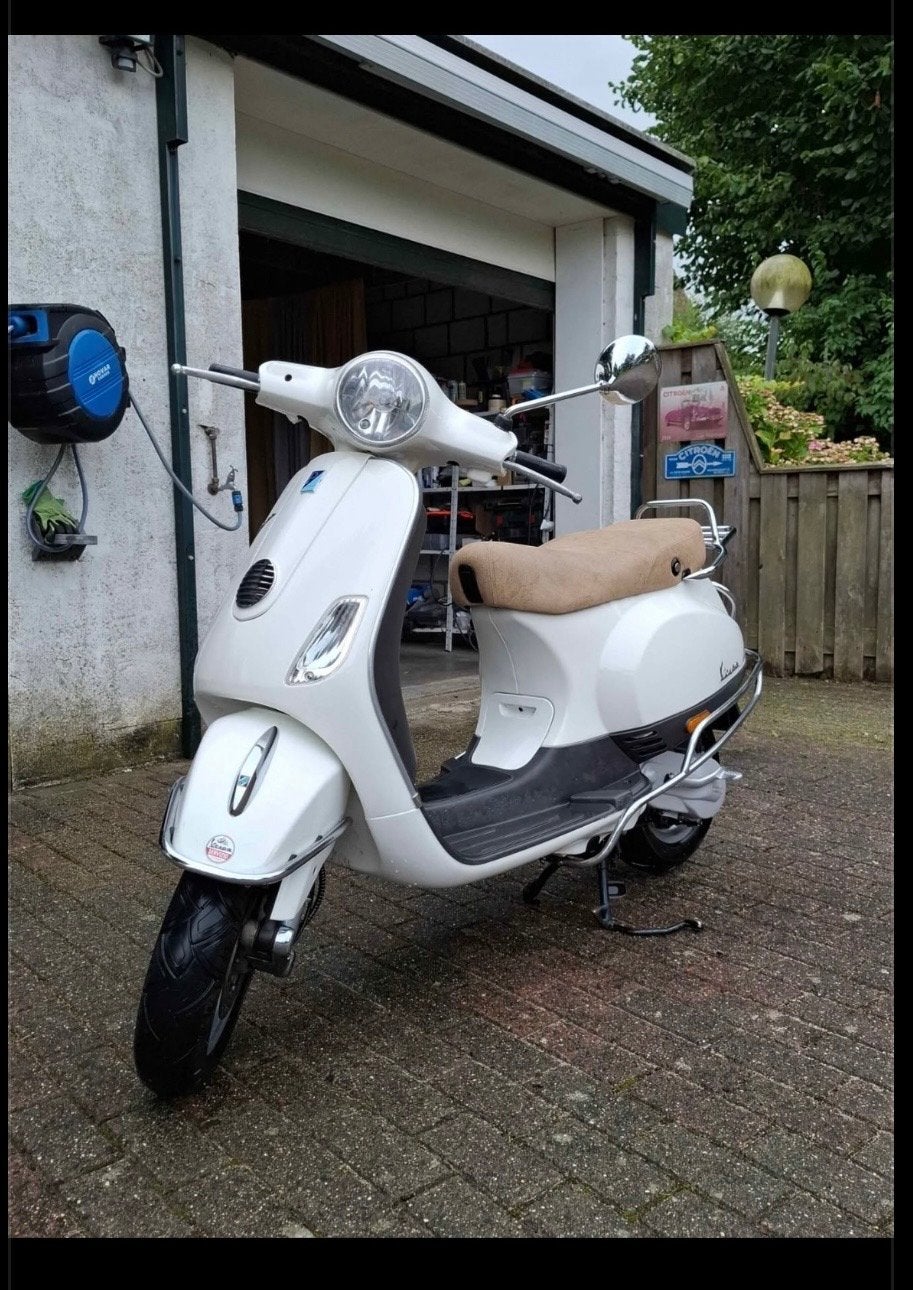 Vespa LX 50 2T Snor - Groot Onderhoud, Nieuwe Accu, Tweetakt, Gebruikt, Ophalen of Verzenden, Vespa