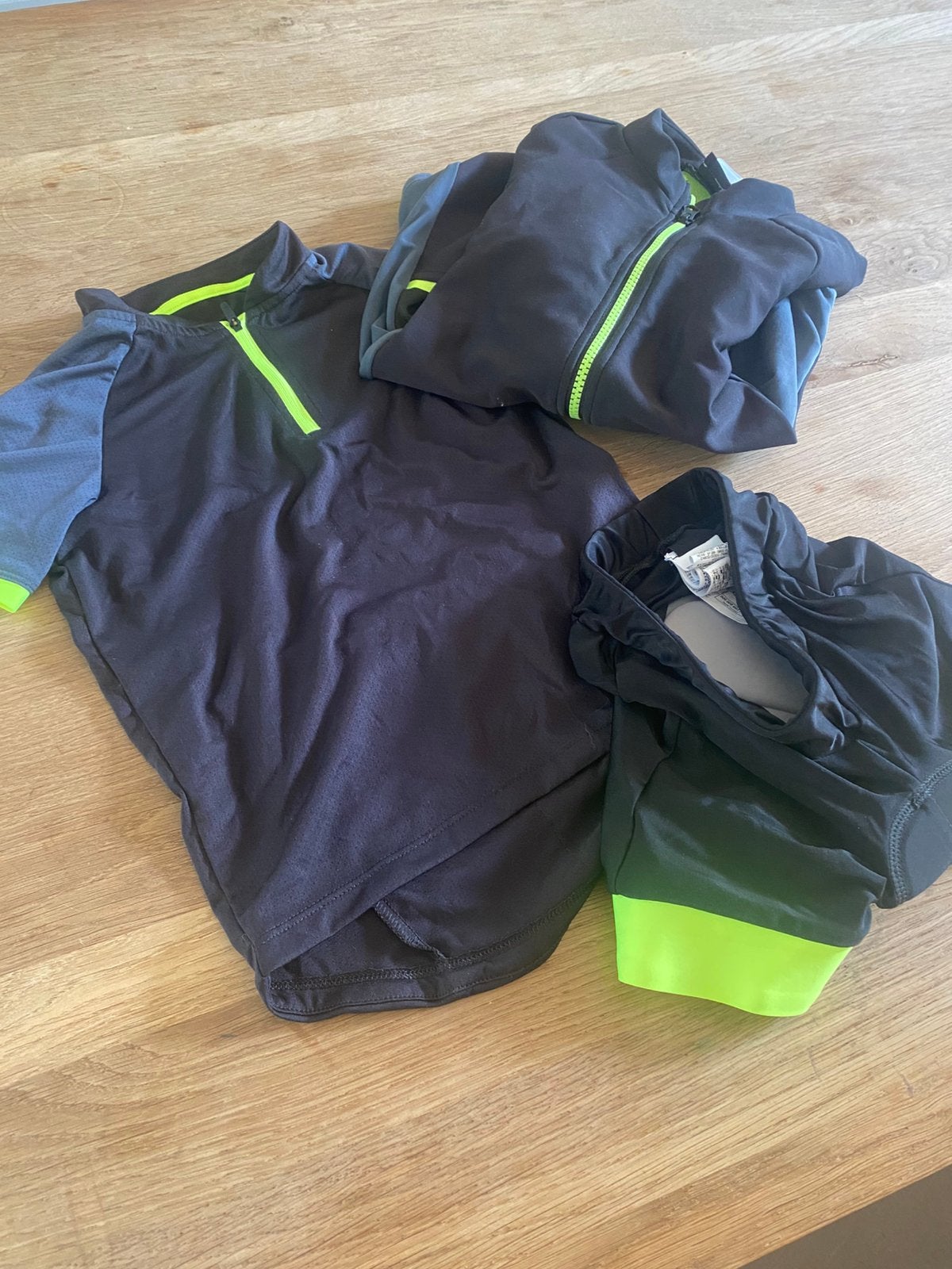 Leuke fietsset voor meisje/jongen 7-8 jaar, Ophalen, Zo goed als nieuw