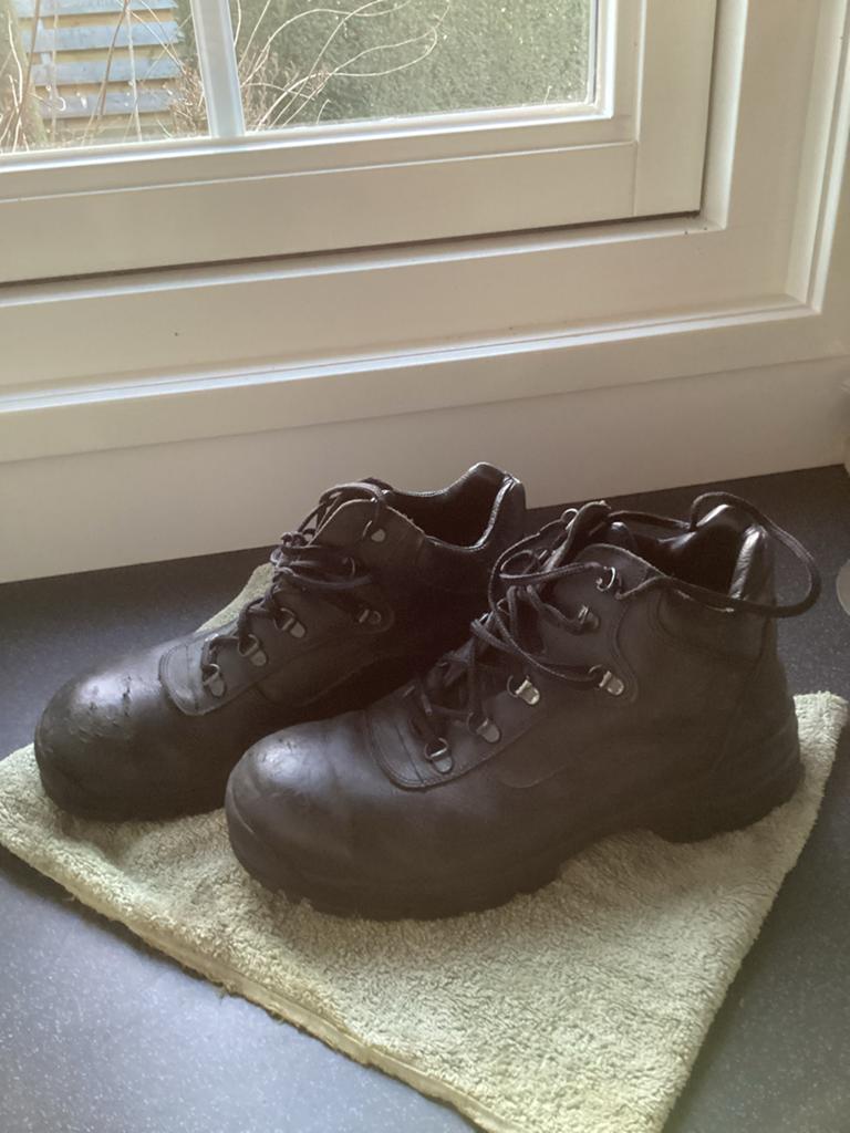 Defensie Marine - veiligheidsschoenen / werkschoenen - mt 43, Overige kleuren, Ophalen of Verzenden, Werkschoenen, Gedragen