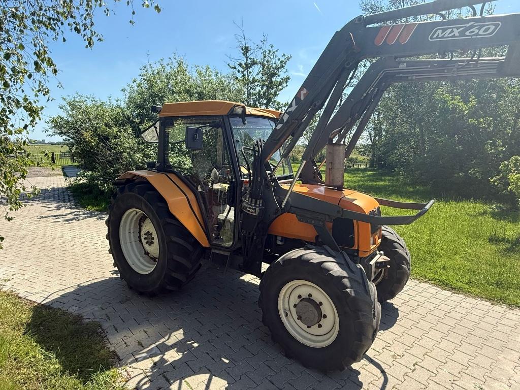 Renault Pales 240 met voorlader, Ophalen, Gebruikt, Tot 2500, Renault