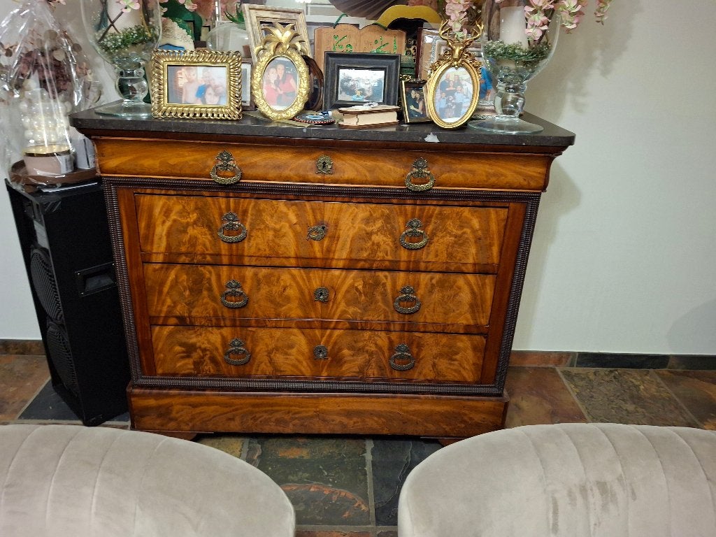 Laden kast te koop, Ophalen