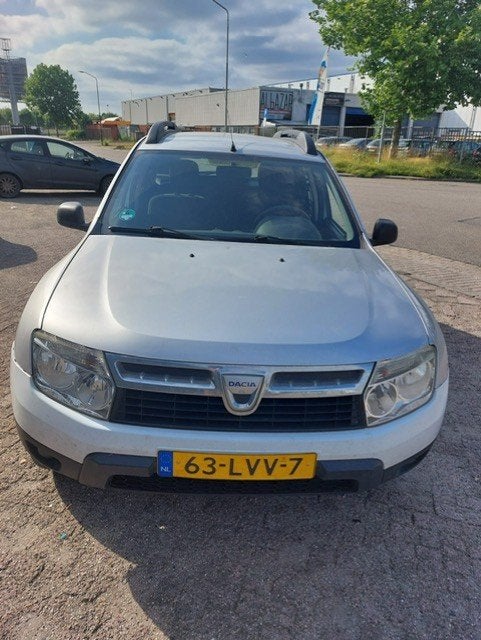 Dacia Duster 1.6 Lauréate 2wd, Auto's, Dacia, Gebruikt, Elektrische ramen, 4 cilinders, Duster