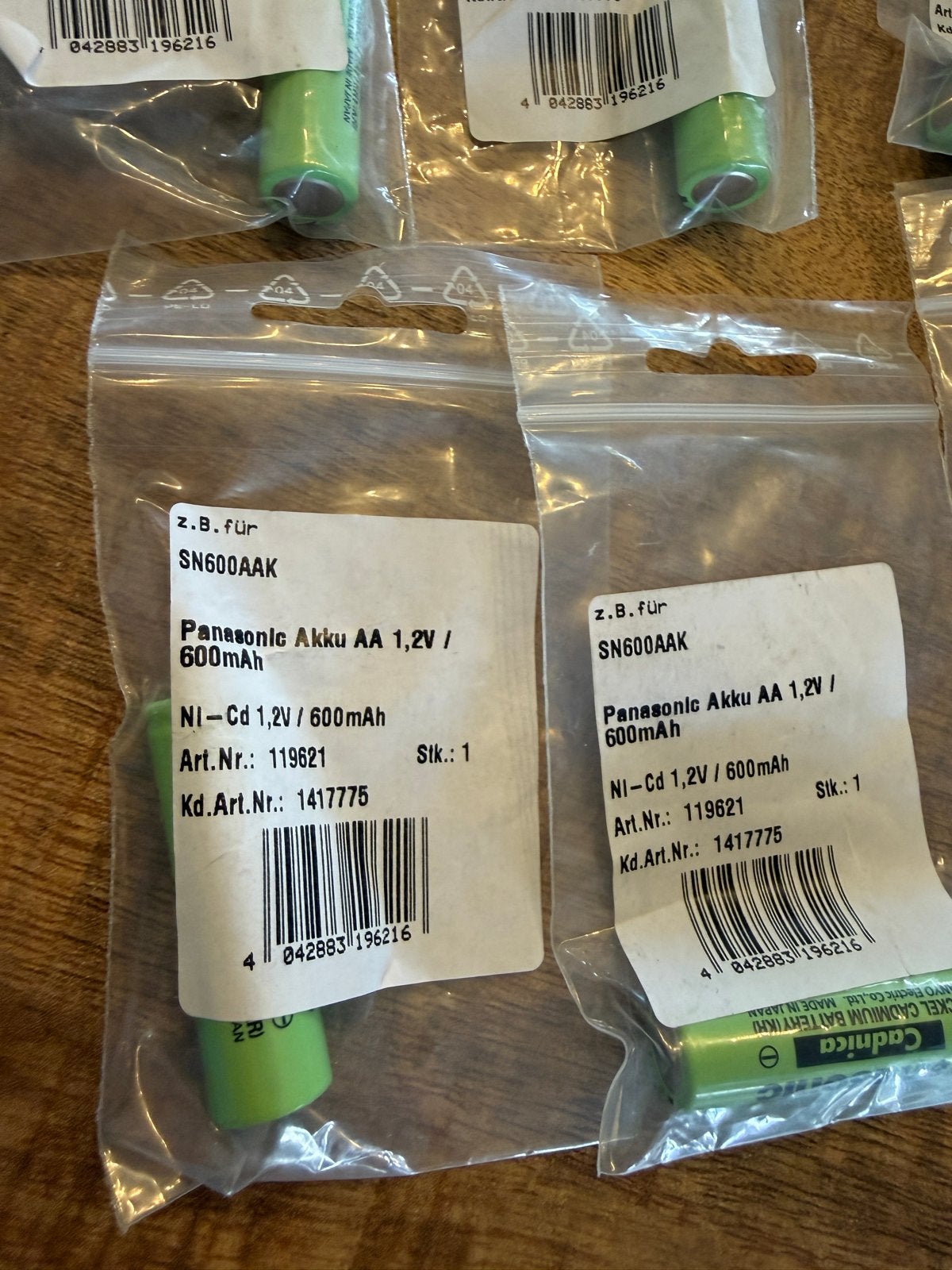 31x Panasonic Accu AA 1.2V / 600mAh Ni-Cd Batterijen, Ophalen of Verzenden, Nieuw, Oplaadbaar