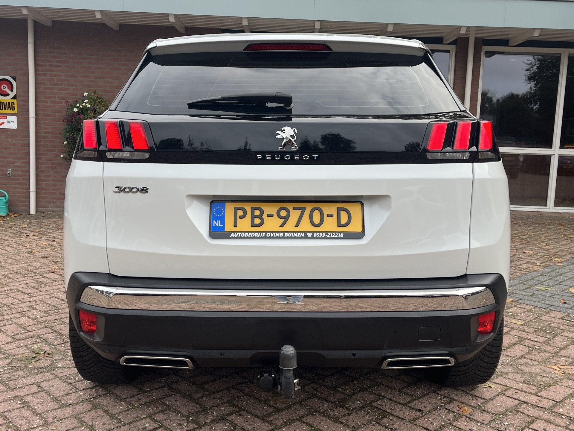 Peugeot 3008 1.2 PureTech Blue Lease Executive | 20'' Velgen, Auto's, Stof, Gebruikt, 1199 cc, Wit