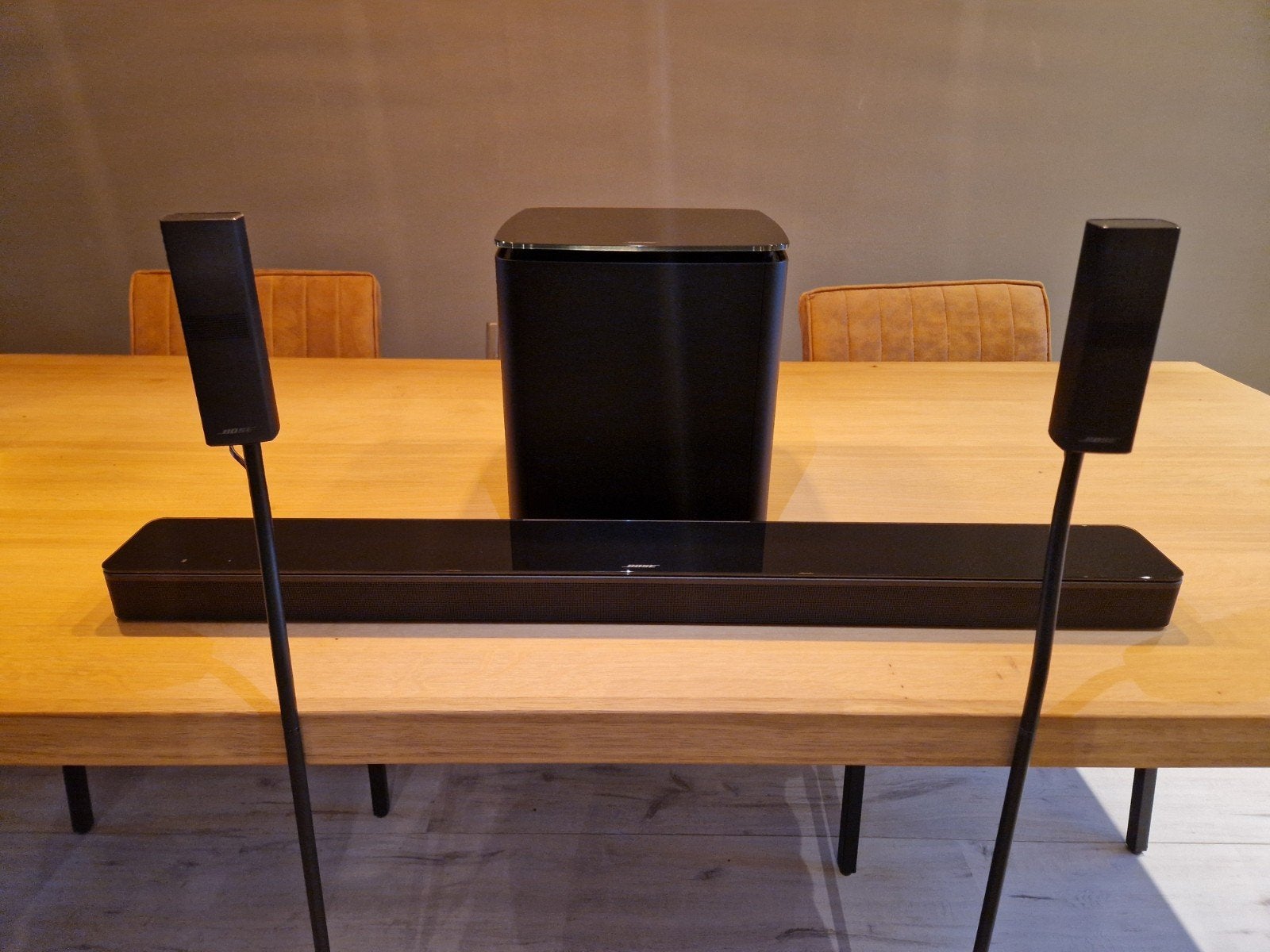 Complete Bose 700 set: Soundbar, Subwoofer, Surroundspeakers, Audio, Tv en Foto, Home Cinema-sets, 70 watt of meer, Zo goed als nieuw