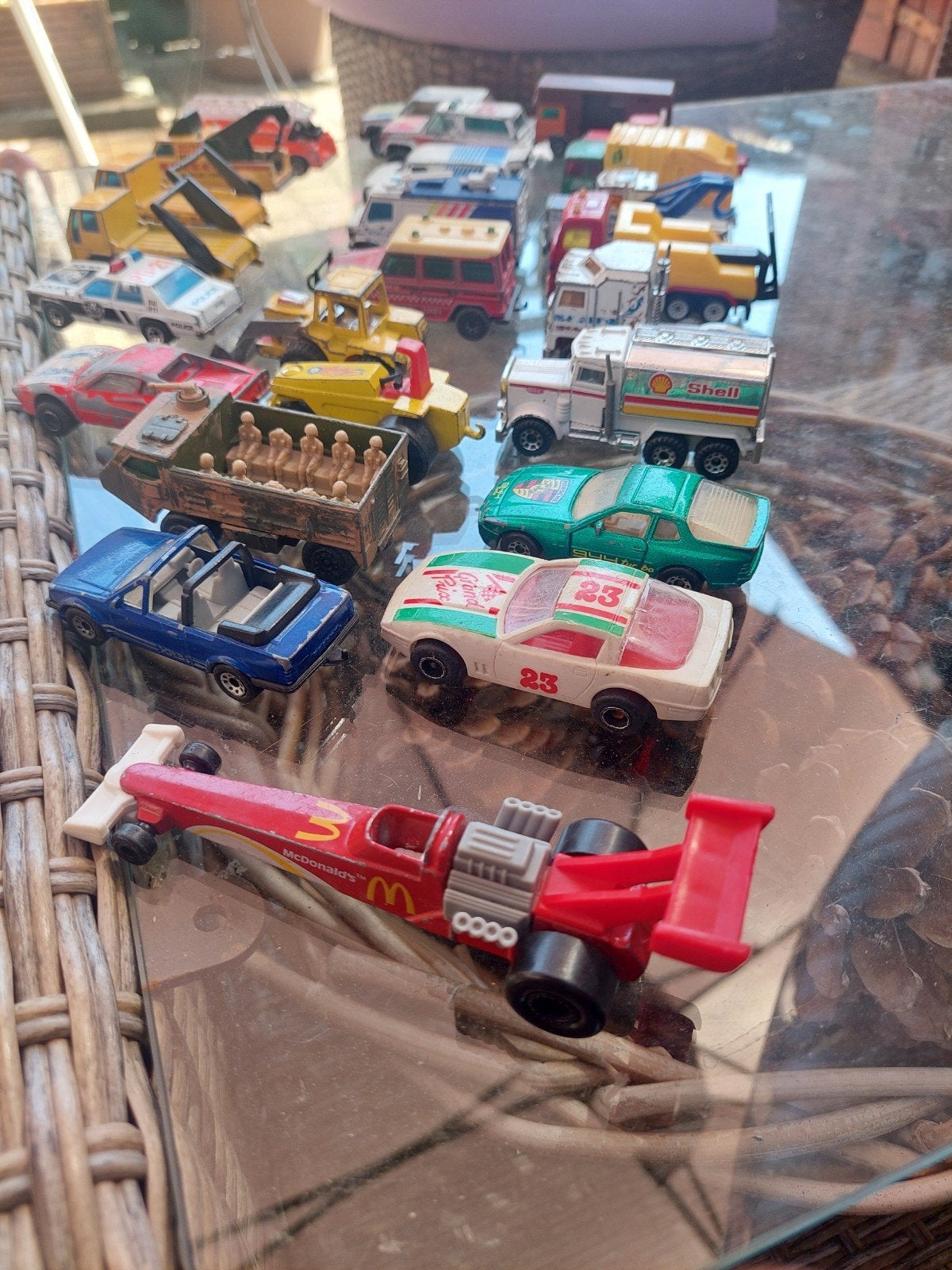 25 stuks Matchbox auto's, oudste 1977., Ophalen, Auto