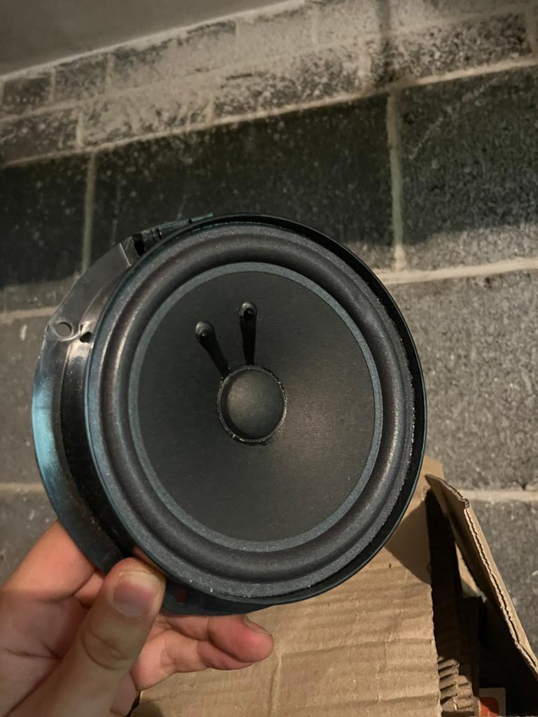 Skoda speaker + tweeters, Auto diversen, Autospeakers, Ophalen, Zo goed als nieuw