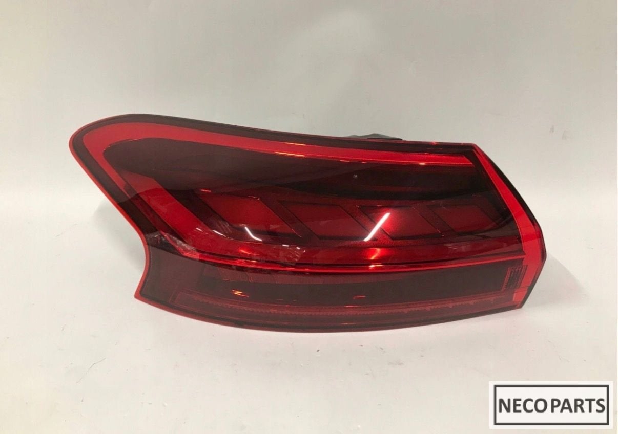 AUDI A6 E-TRON ACHTERLICHT ORIGINEEL ALLES LEVEVRBAAR!!!, Gebruikt, -, -, -