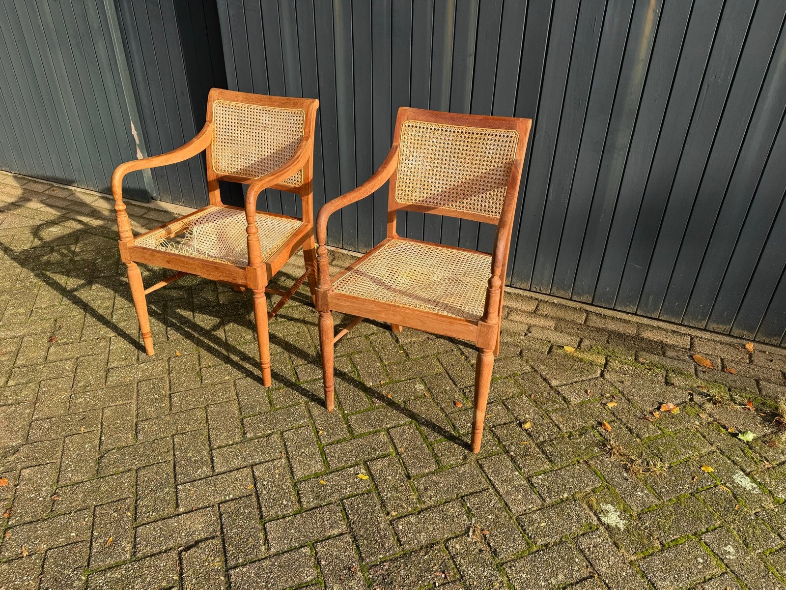 Set van 2 vintage  stoelen, Ophalen