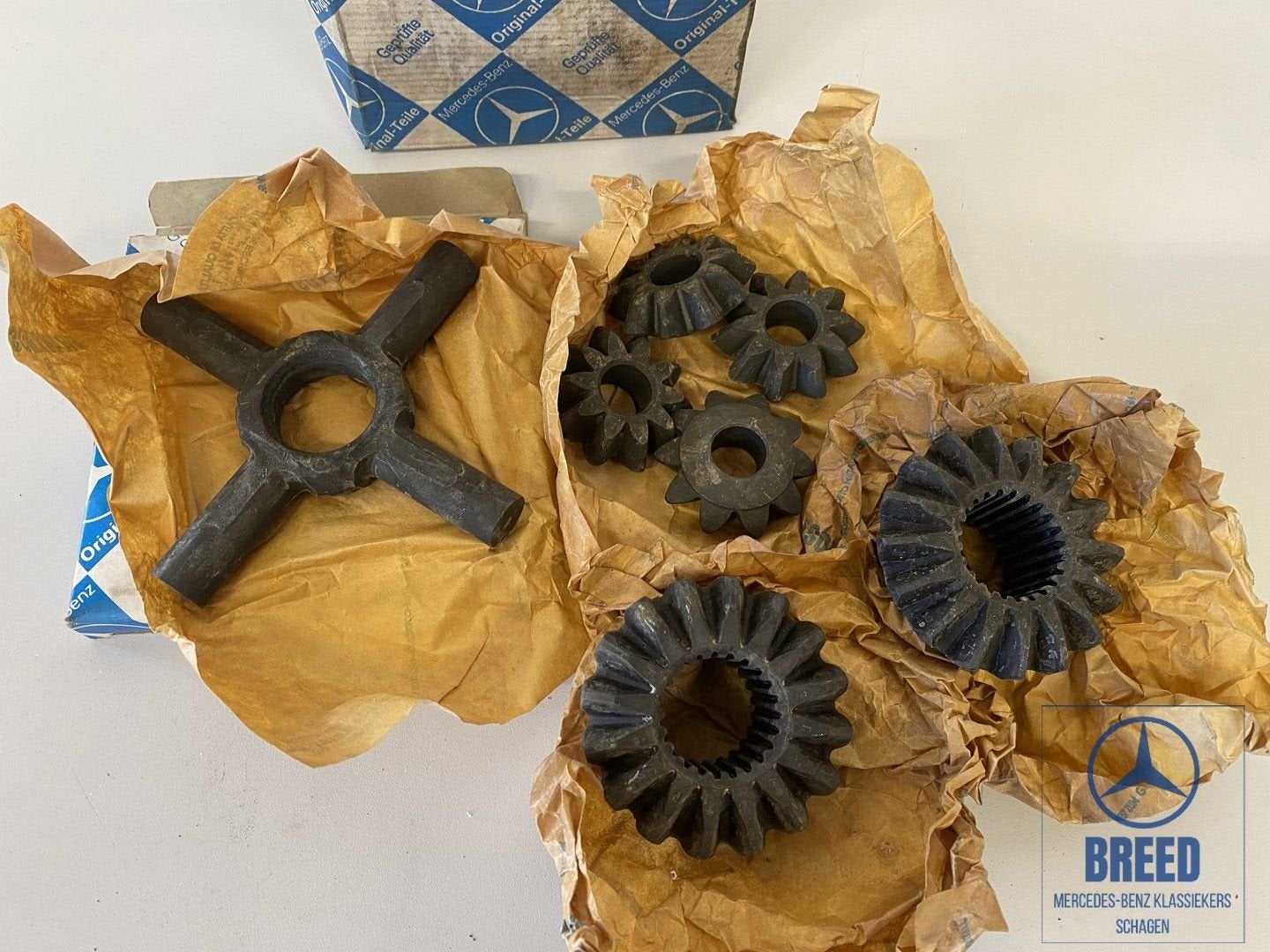 NOS tandwielset differentieel voor Mercedes-Benz T2 309 310, -, Nieuw, Ophalen of Verzenden, -