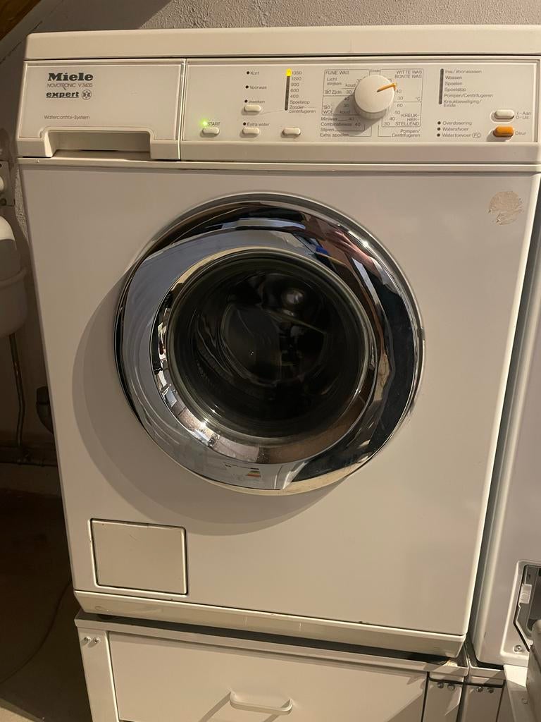 Miele Wasmachine!, Ophalen, 1200 tot 1600 toeren, Voorlader