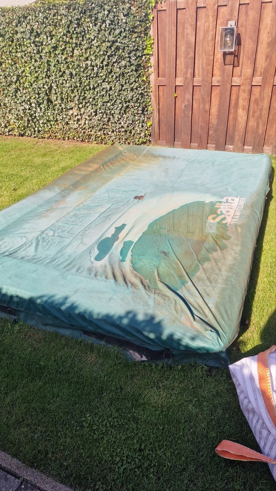 Salta Pro Inground Trampoline 300x210, Ophalen, Gebruikt