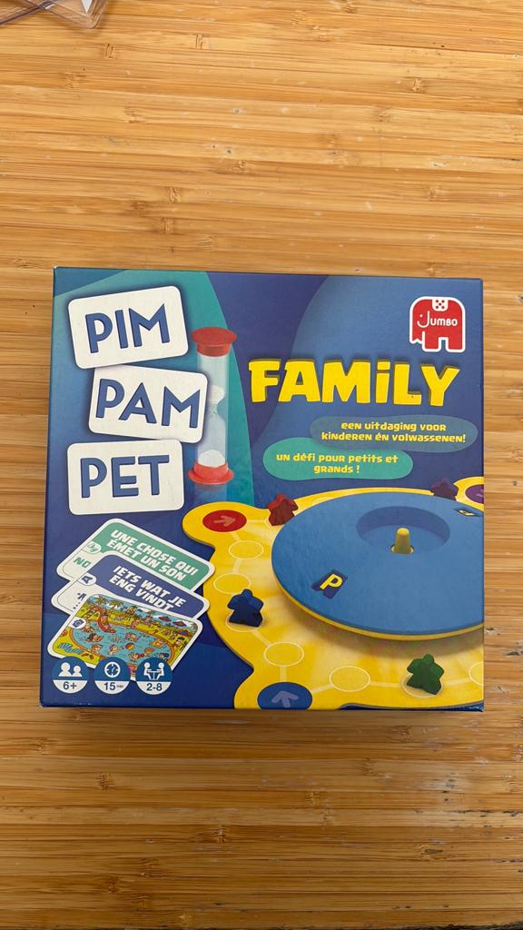 Pim Pam Pet Family - Jumbo Gezelschapsspel, Hobby en Vrije tijd, Gezelschapsspellen | Bordspellen, Drie of vier spelers, Ophalen of Verzenden