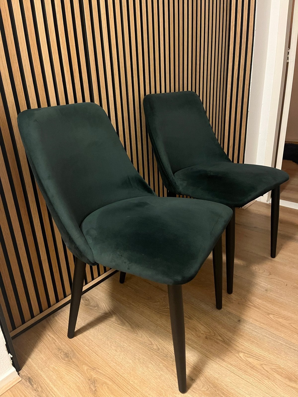 Set van twee - Moderne Groene Velvet Eetkamerstoelen Kwantum, Ophalen, Gebruikt, Twee, Overige kleuren