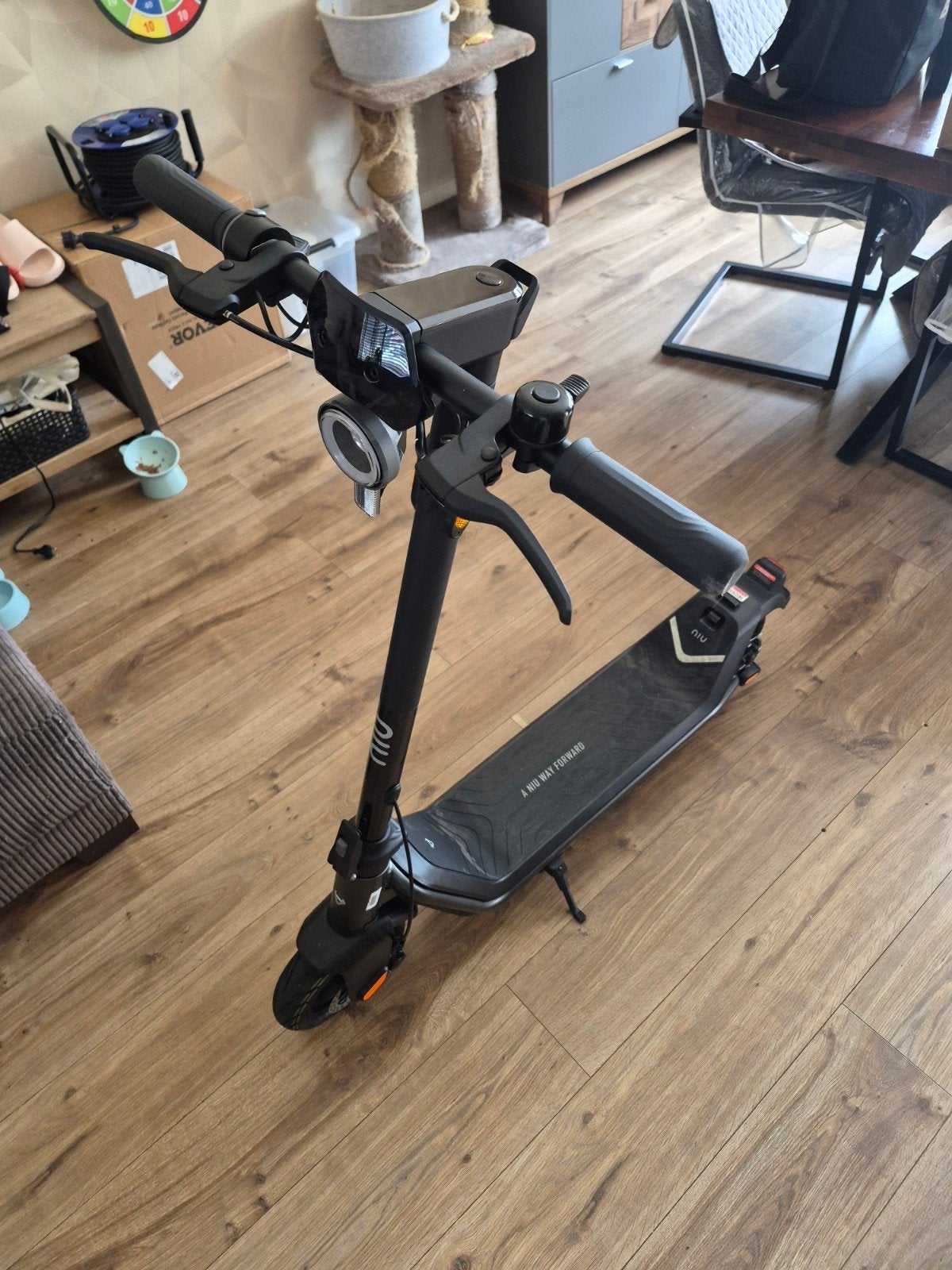 NIU KQi3 Pro elektrische step - Zo goed als nieuw, Fietsen en Brommers, Steps, Ophalen