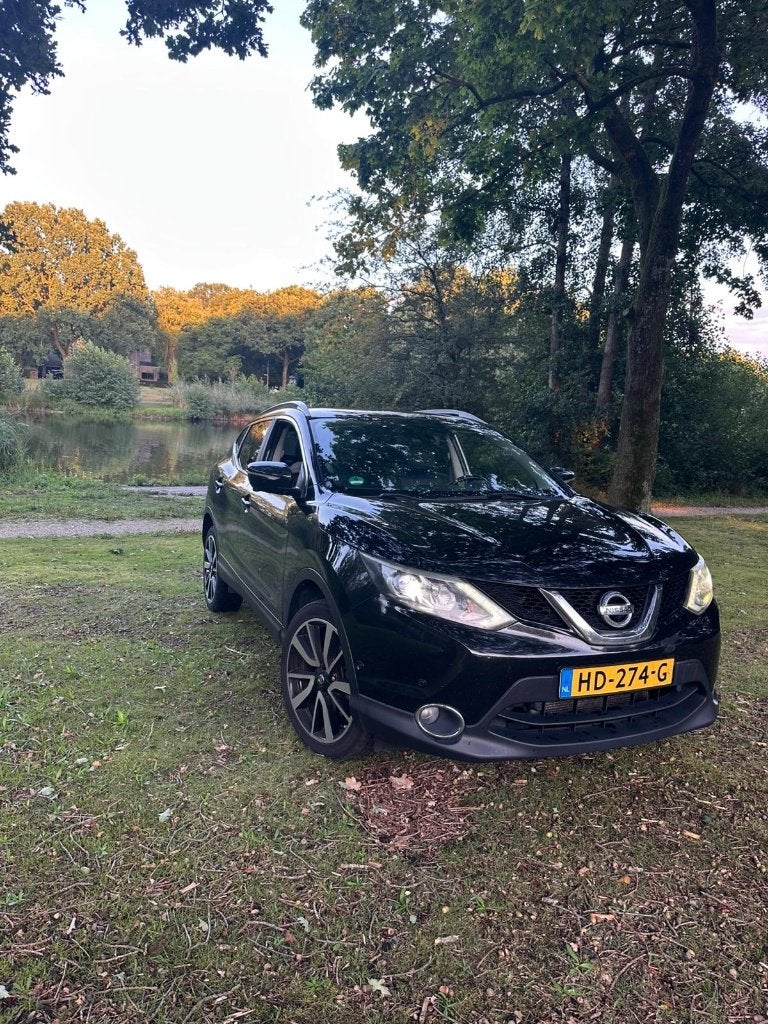 Nissan Qashqai 1.2 Dig-t 85KW 2WD 2014 Zwart, Voorwielaandrijving, 4 cilinders, Zwart, 1200 kg