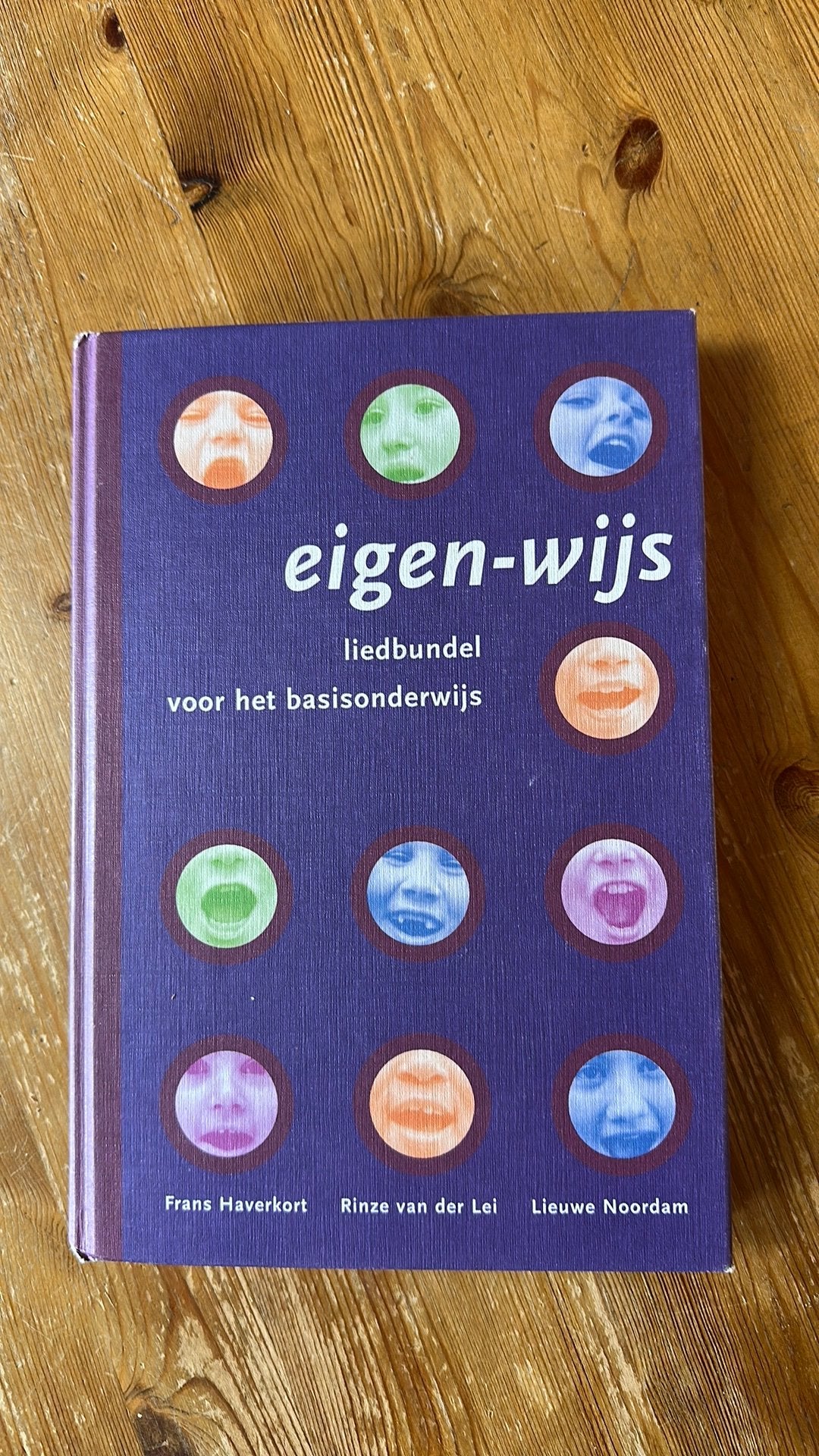 Liedbundel voor basisonderwijs eigen-wijs, Boeken, Ophalen of Verzenden, Zo goed als nieuw, Artiest