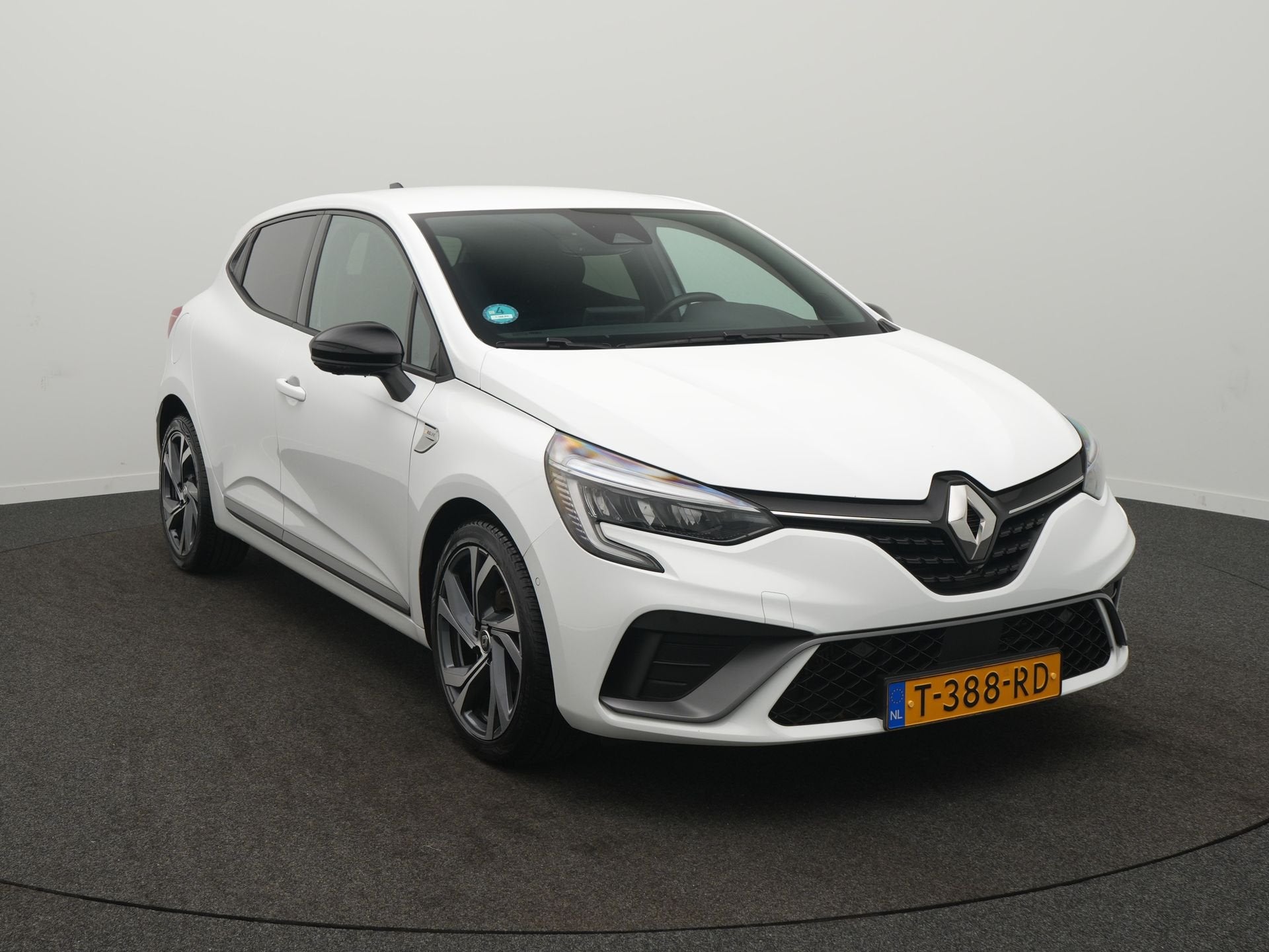 Renault Clio TCe 90 R.S. Line - RIJKLAARPRIJS - All Seasonba, Auto's, Voorwielaandrijving, 12 maanden, Parkeersensor, Gebruikt