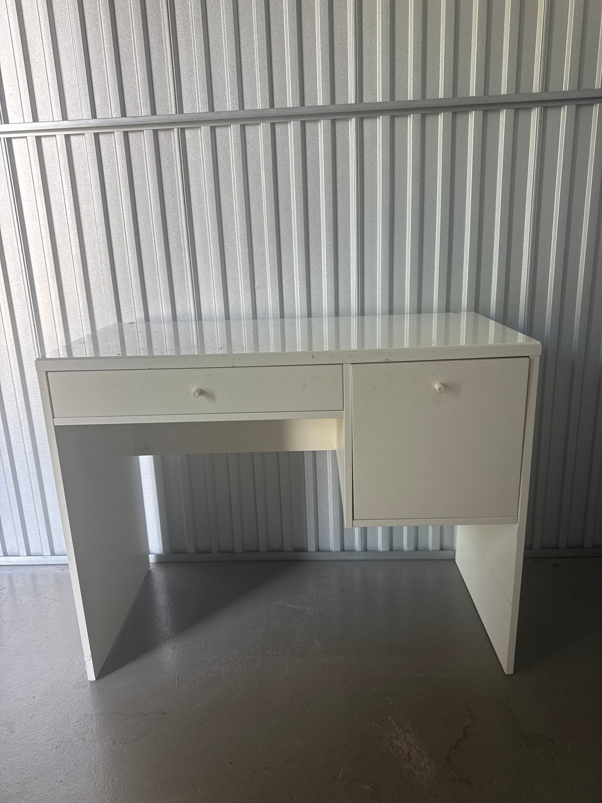 Wit bureau met lades en opbergruimte, Ophalen, Gebruikt, Met lades, Spaanplaat of MDF