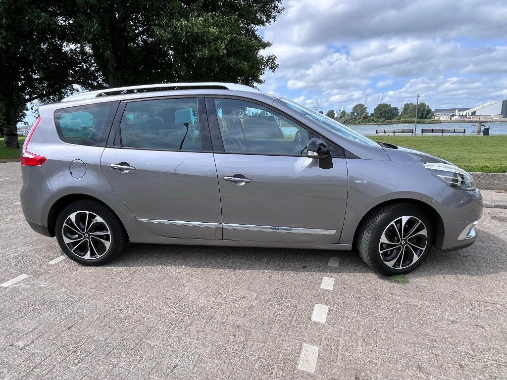 Renault Grand Scenic 1.2 TCE 97KW 7P 2015 Grijs, Auto's, Renault, Voorwielaandrijving, Euro 5, Adaptive Cruise Control, 4 cilinders