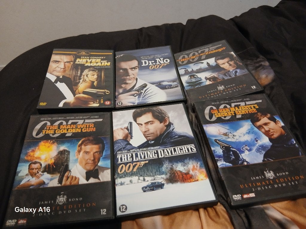 James bond 007, Engels, Nederlands, Actiethriller, Ophalen of Verzenden