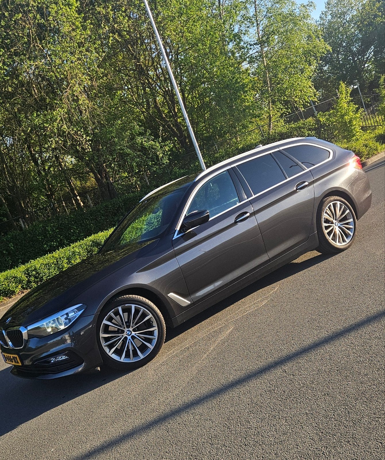 Vakantieklaar nette bmw 540i xdrive moet weg!, Auto's, 2000 kg, 340 pk, Stationwagon, Vierwielaandrijving
