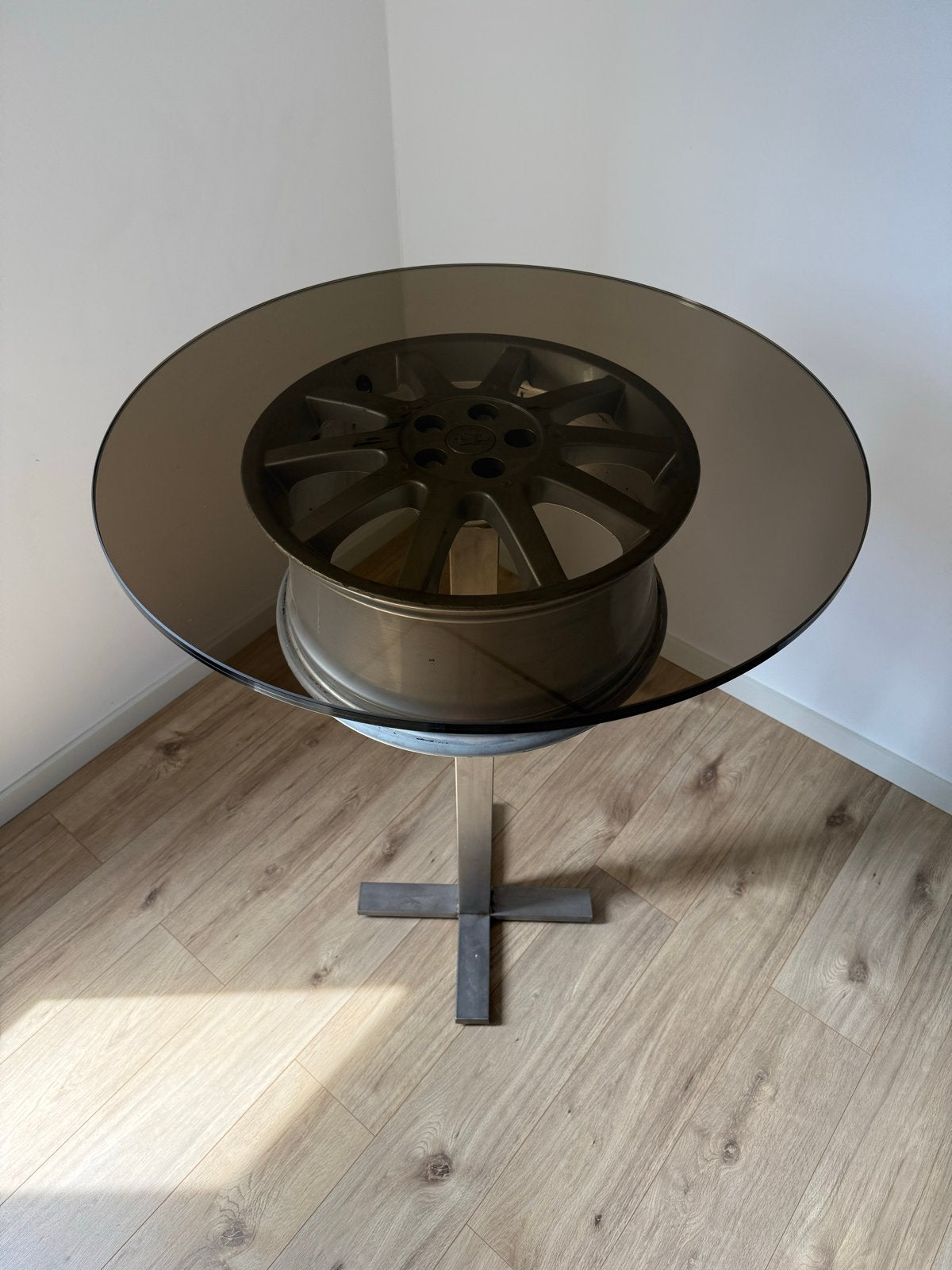 Unieke Statafel met Maserati Velg - Design Eyecatcher, Ophalen, Gebruikt