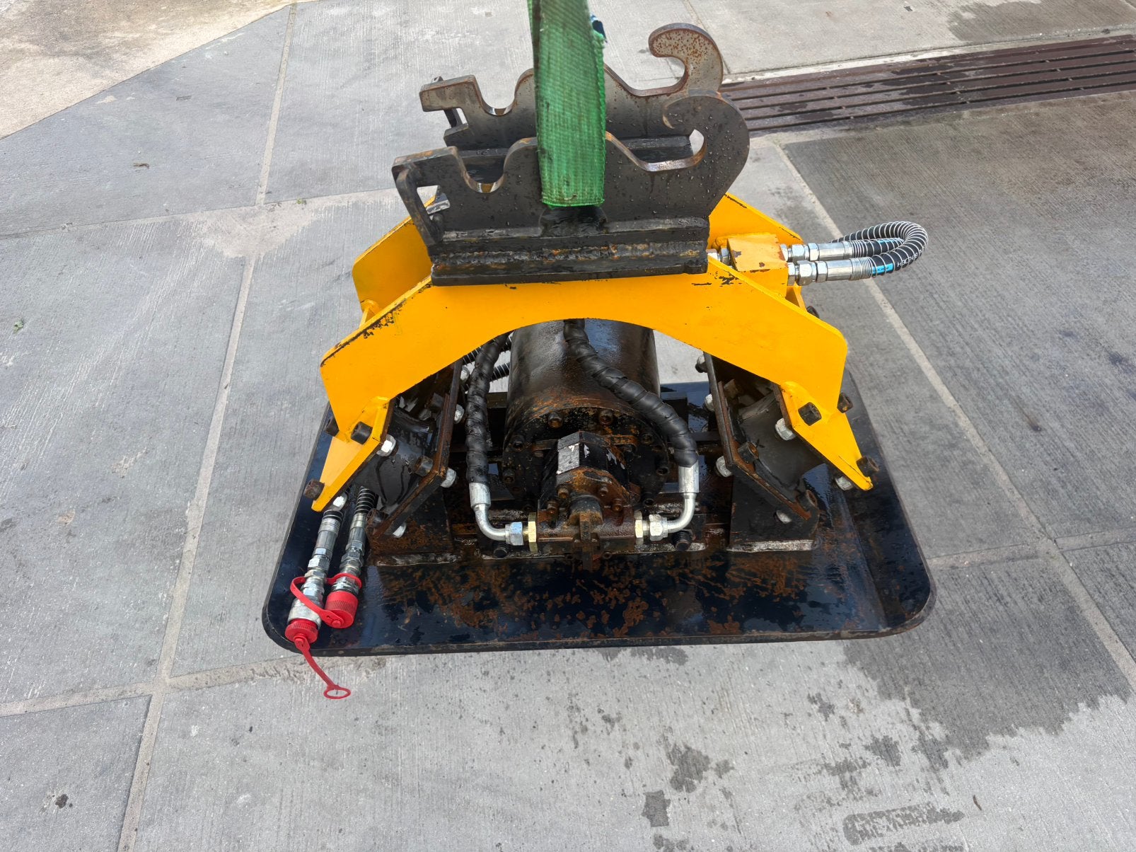 Trilblok cw 05, Ophalen, Graafmachine