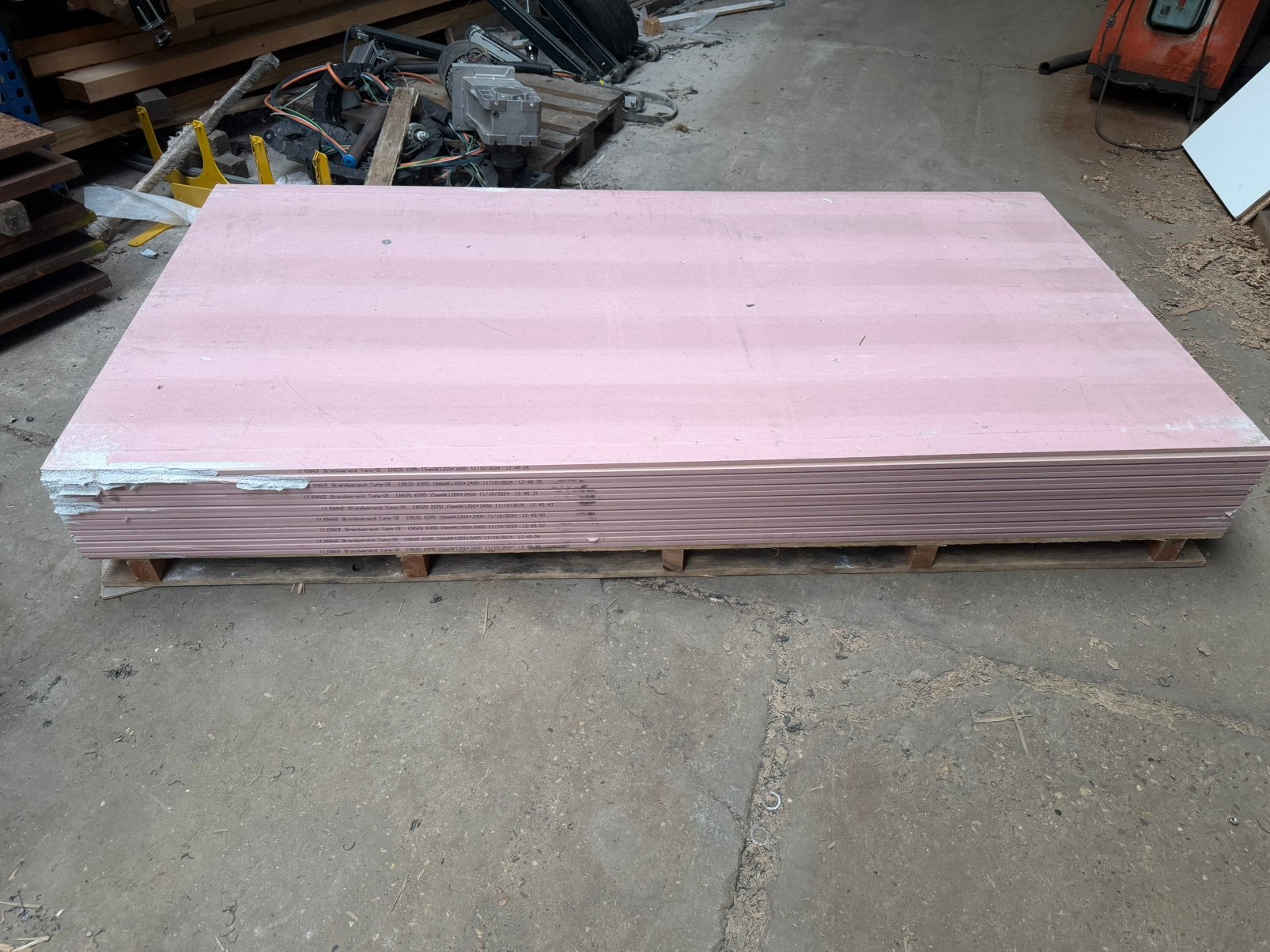 Rode gipsplaten brandwerend, Ophalen, Minder dan 25 mm, Zo goed als nieuw, 250 tot 300 cm