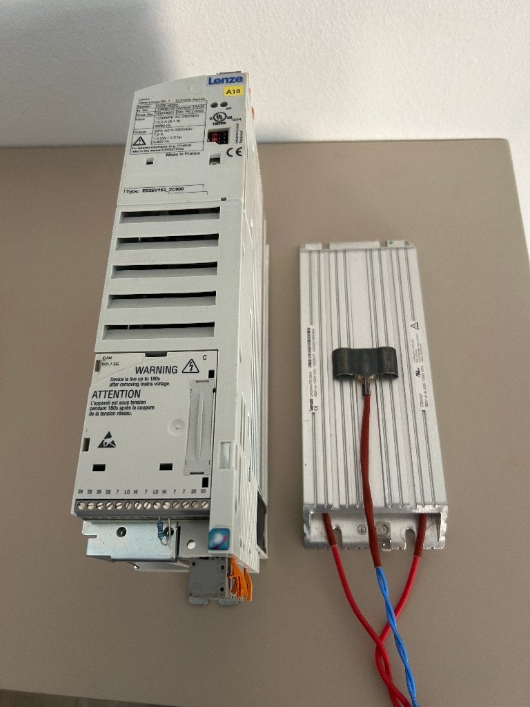 Lenze E82EV152-2C900 1,5 kW Frequentieregelaar, Ophalen of Verzenden, Gebruikt