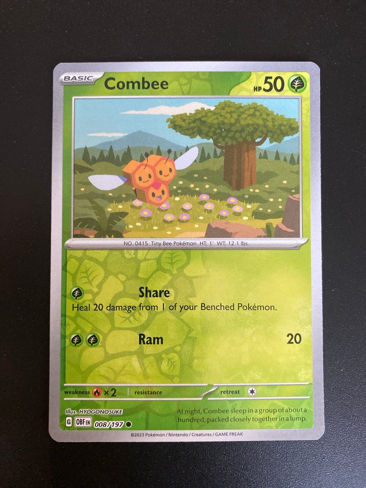 Combee 008/197 Reverse Holo Obsidian Flames, Ophalen of Verzenden, Zo goed als nieuw, Losse kaart, Foil