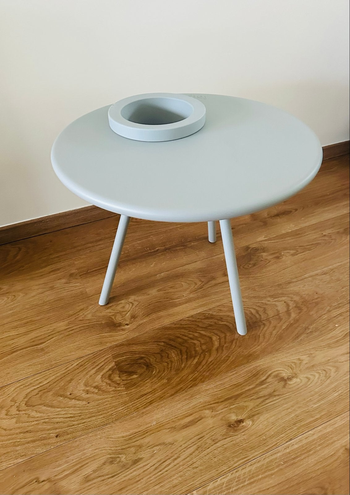 FATBOY Bakkes bijzettafel met uitneembare bloempot, Gebruikt, Metaal of Aluminium, Rond, 55 tot 75 cm