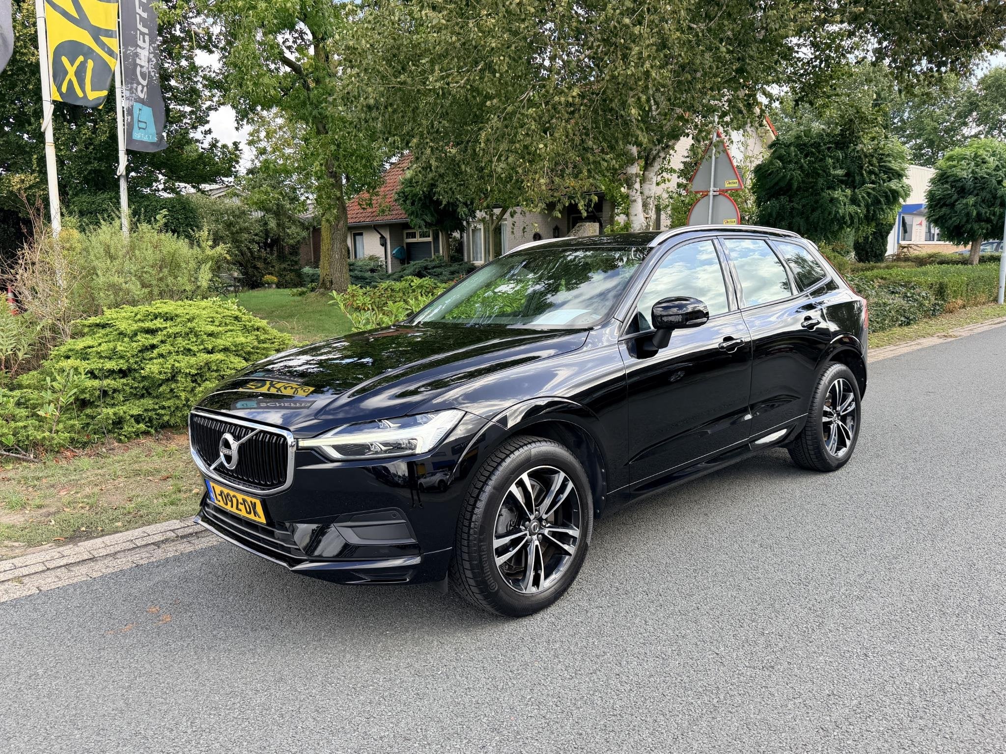 Volvo XC60 2.0 T5 AWD 254PK Momentum•Leder•Trekhaak, Automaat, Gebruikt, Euro 6, 1969 cc