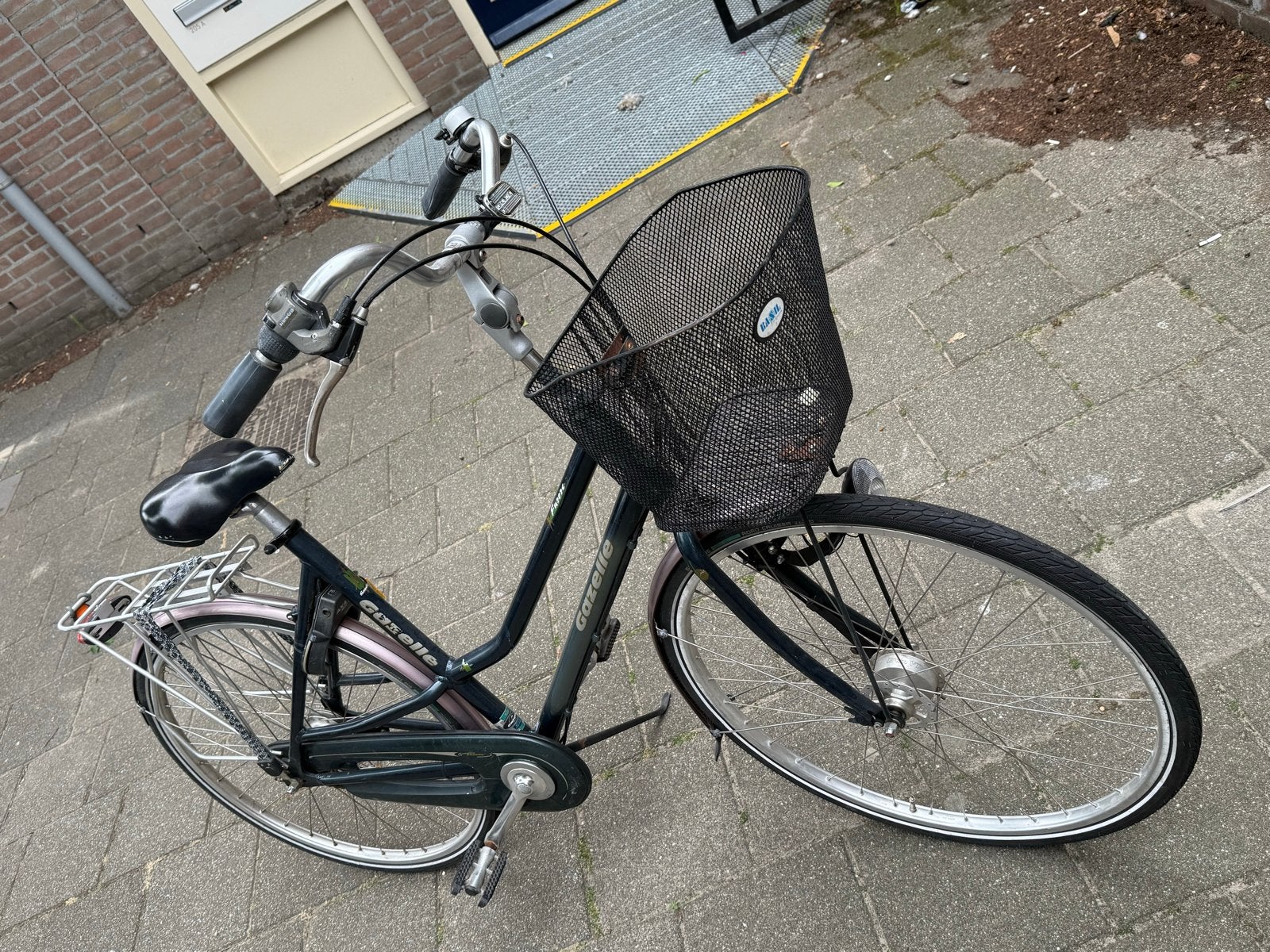 Gazelle damesfiets met mand en bagagedrager, Fietsen en Brommers, Fietsen | Dames | Damesfietsen, Ophalen, Velgrem, Gazelle, 53 tot 56 cm