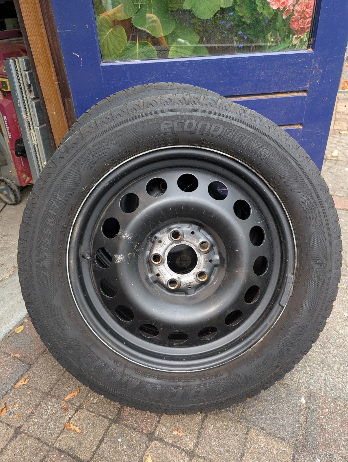 Mercedes Vito W449, 225/55R17C op stalen velg, Ophalen, Banden en Velgen, 17 inch, Bestelwagen