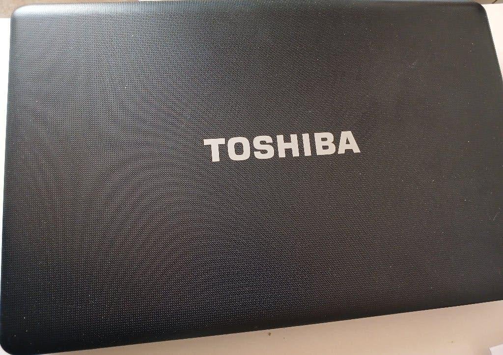 Toshiba Satellite, Computers en Software, Ophalen, 15 inch, AMD, Gebruikt