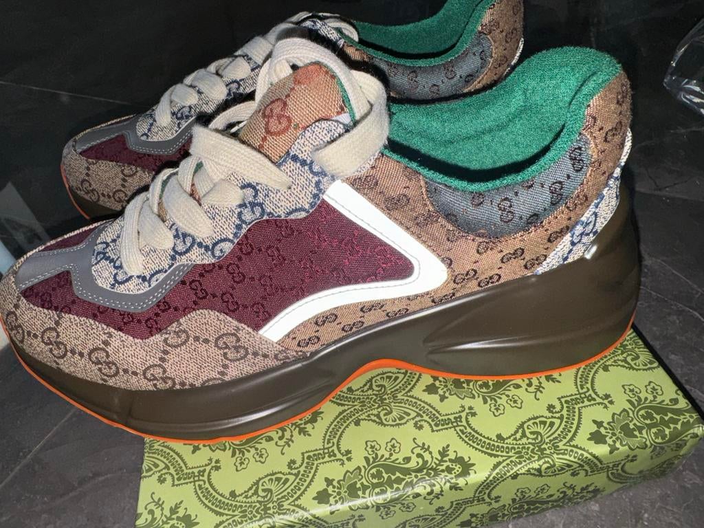 Gucci Rhyton Sneakers - nieuw maat 45, Kleding | Heren, Schoenen, Ophalen of Verzenden, Nieuw, Bruin, Sneakers of Gympen