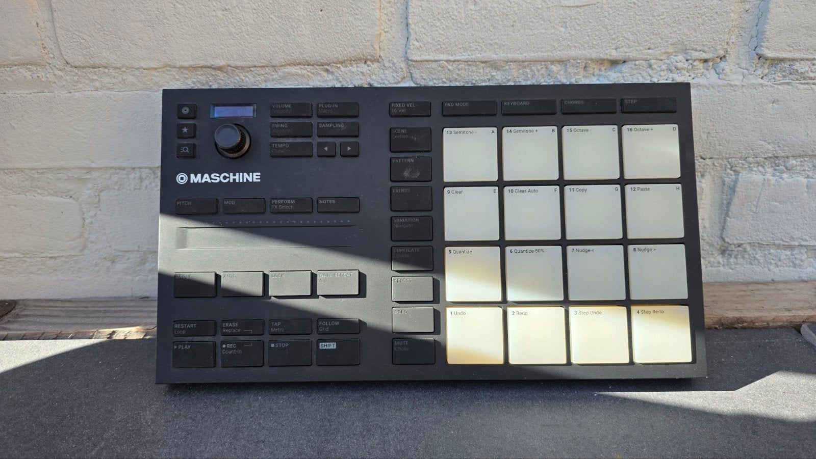 Native Instruments Maschine Mikro Mk3, Muziek en Instrumenten, Ophalen of Verzenden, Zo goed als nieuw