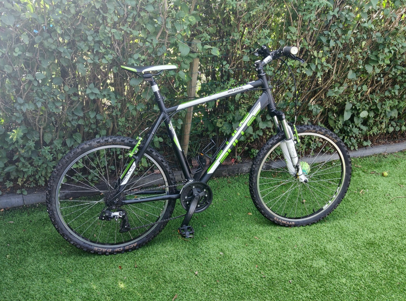 prachtige mountainbike
26 inch
21 versnellingen
aluminium fr, Ophalen, Zo goed als nieuw, Overige merken