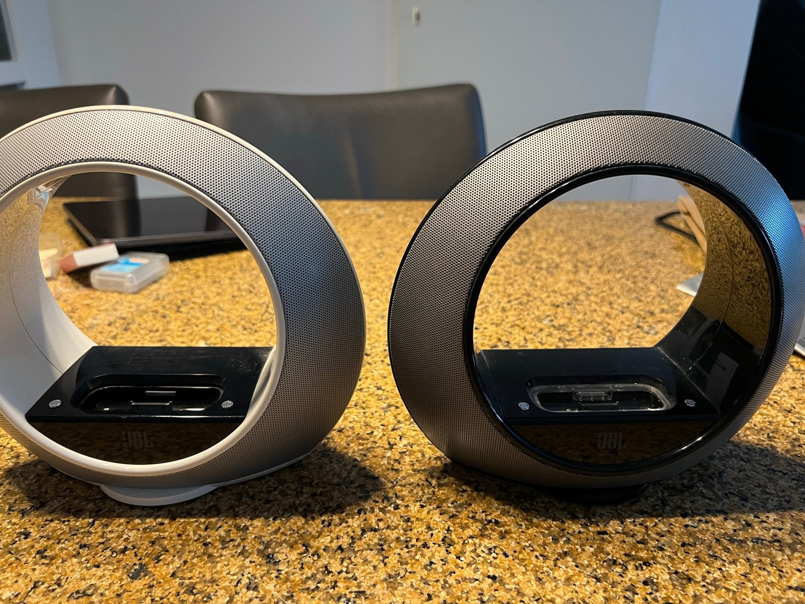 JBL Radial Micro Speaker Dock (2 stuks), Gebruikt, JBL, Ophalen of Verzenden, Draagbare speaker