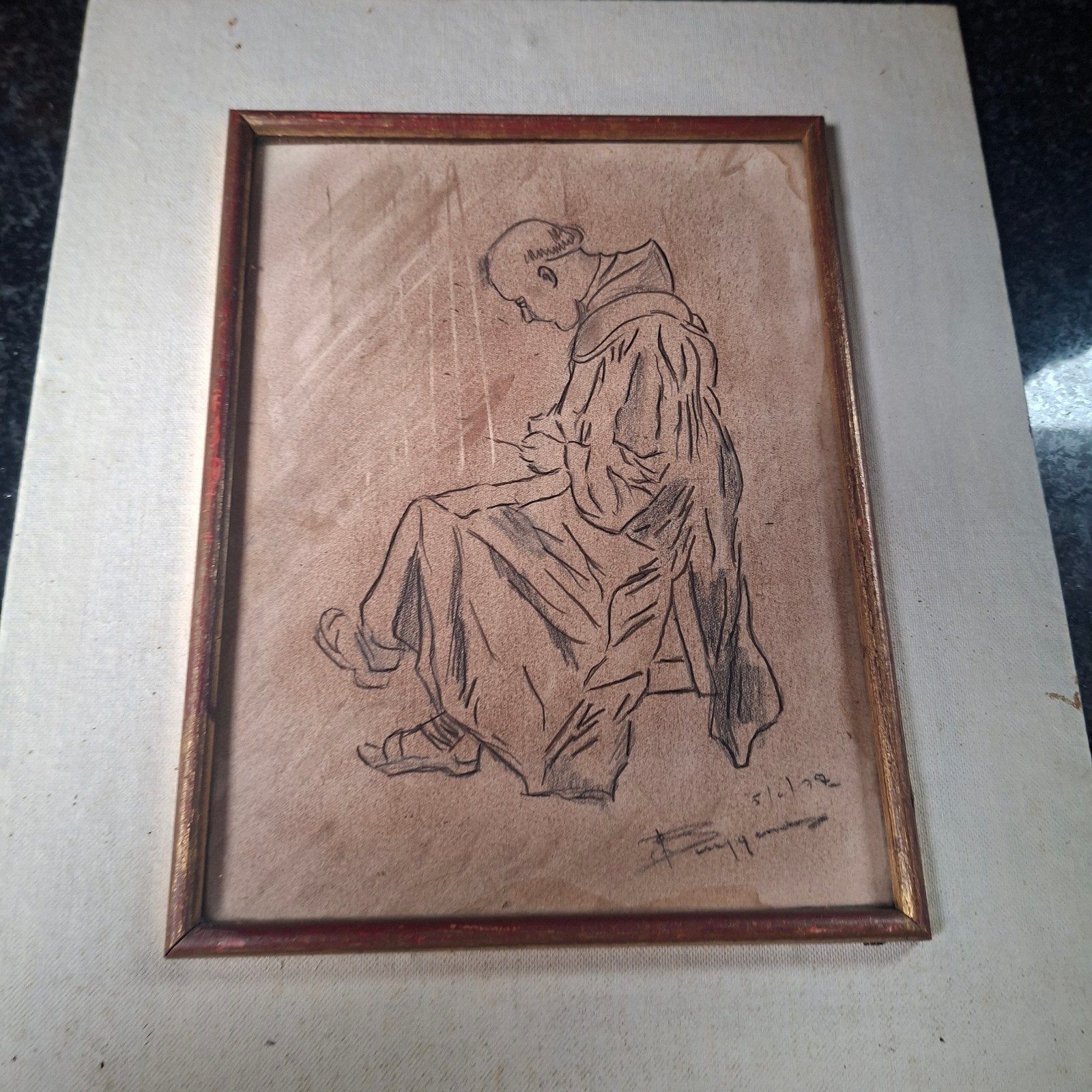 'Pater lezend in het zonnetje'tekening, Ophalen of Verzenden, Tekening, Potloodtekening, Ingelijst
