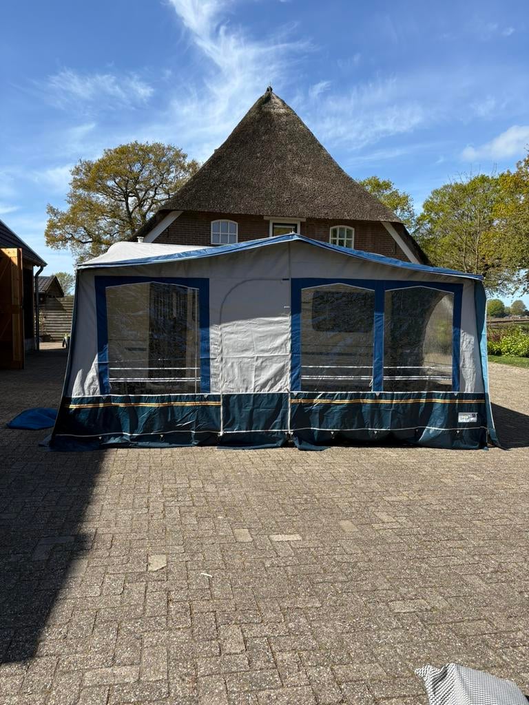 Voortent Gerjak Prima Vera Blue 900, Ophalen, Gebruikt