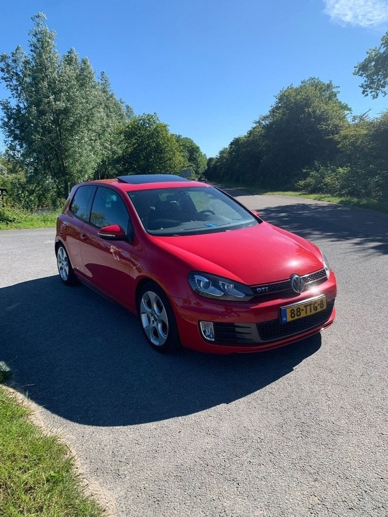 Volkswagen Golf 6 GTI - NL auto - Handgeschakeld ( 2012 ), Auto's, Voorwielaandrijving, Zwart, 4 cilinders, 1984 cc