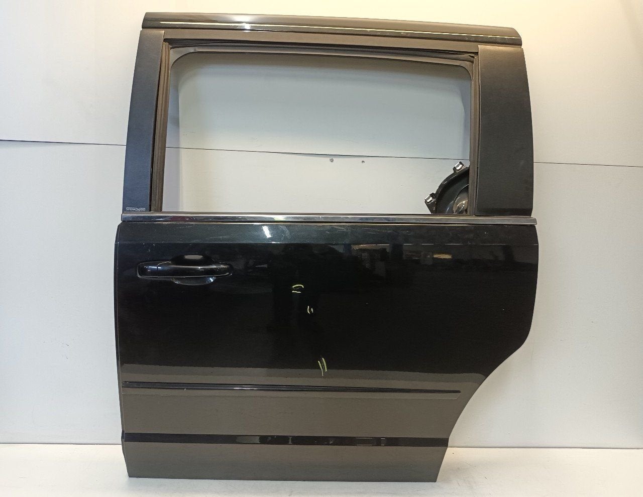 Portier links achter Lancia Voyager, Auto-onderdelen, Onderdelen@venauto.nl, Van der Ven Autorecycling B.V., Gebruikt, Ettenseweg 76, 4706 PB Roosendaal, The Netherlands