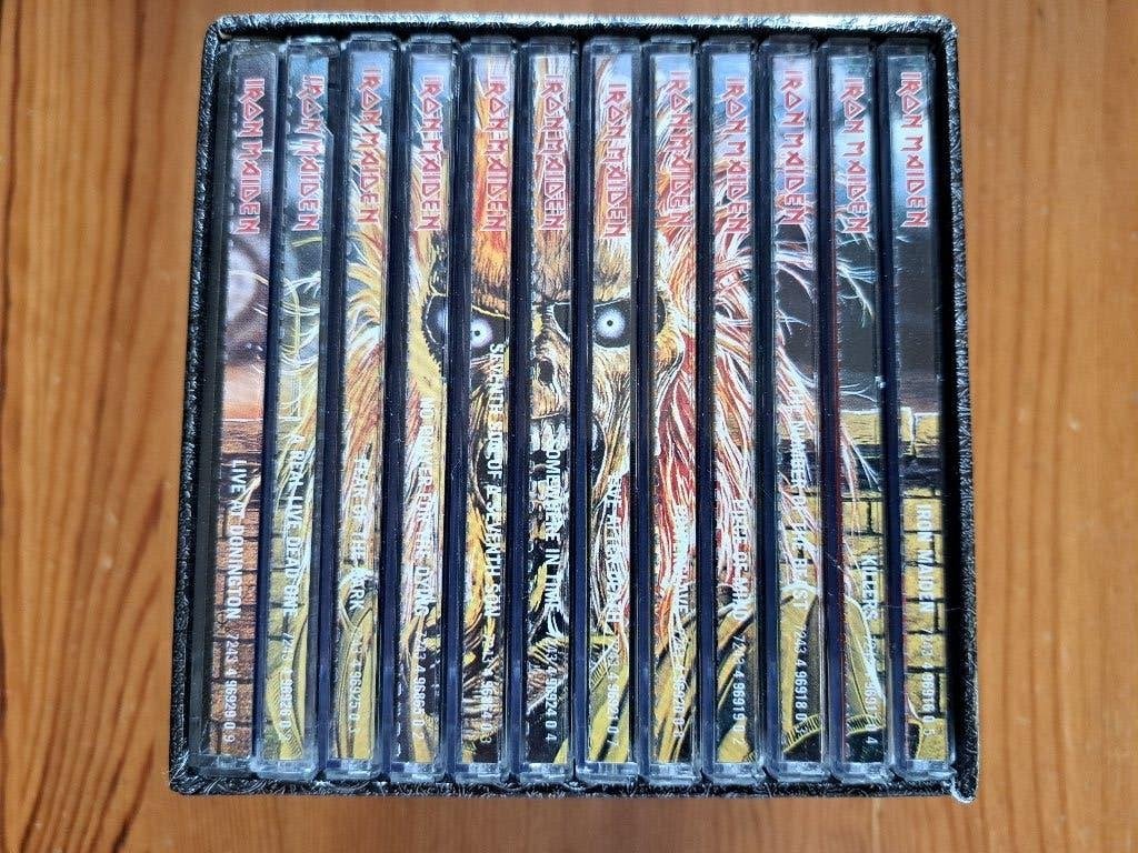Iron Maiden, 12 cd box: Remasters., Cd's en Dvd's, Cd's | Hardrock en Metal, Ophalen of Verzenden, Zo goed als nieuw