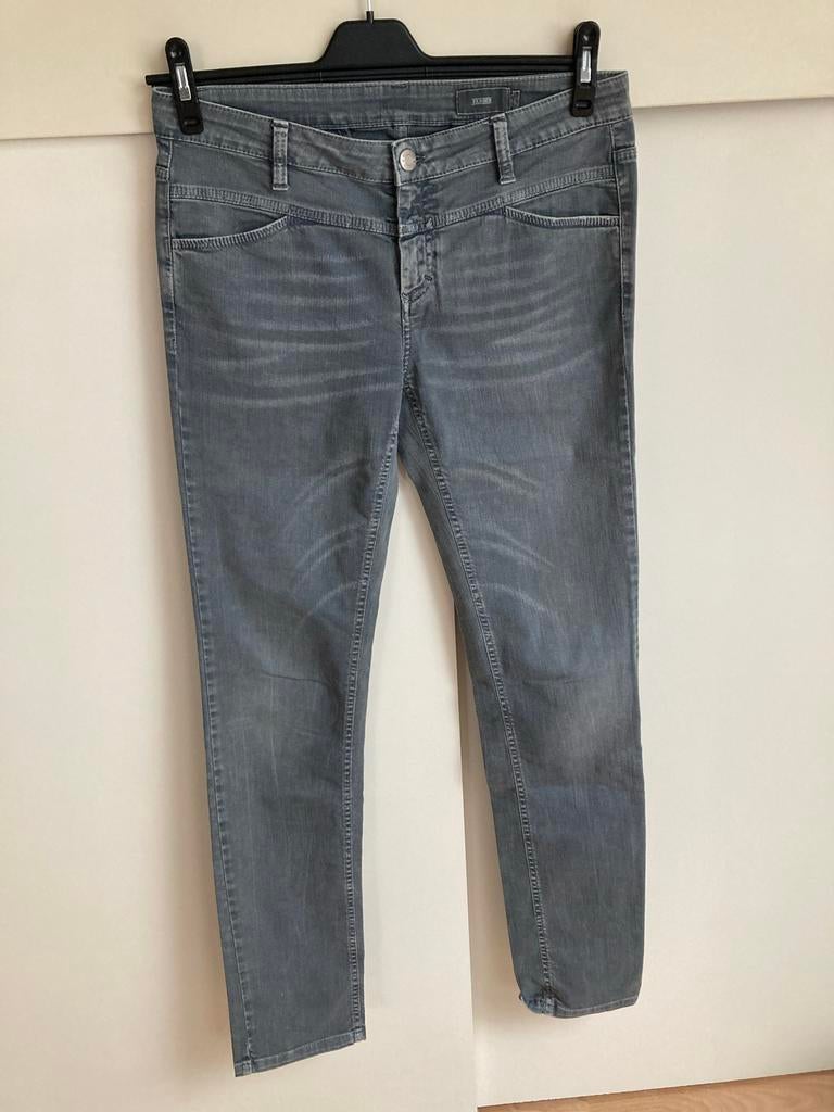 Closed Jeans Grijs - Italiaanse maat 46 = NL 40/42, Ophalen of Verzenden, Zo goed als nieuw, Grijs, Overige jeansmaten